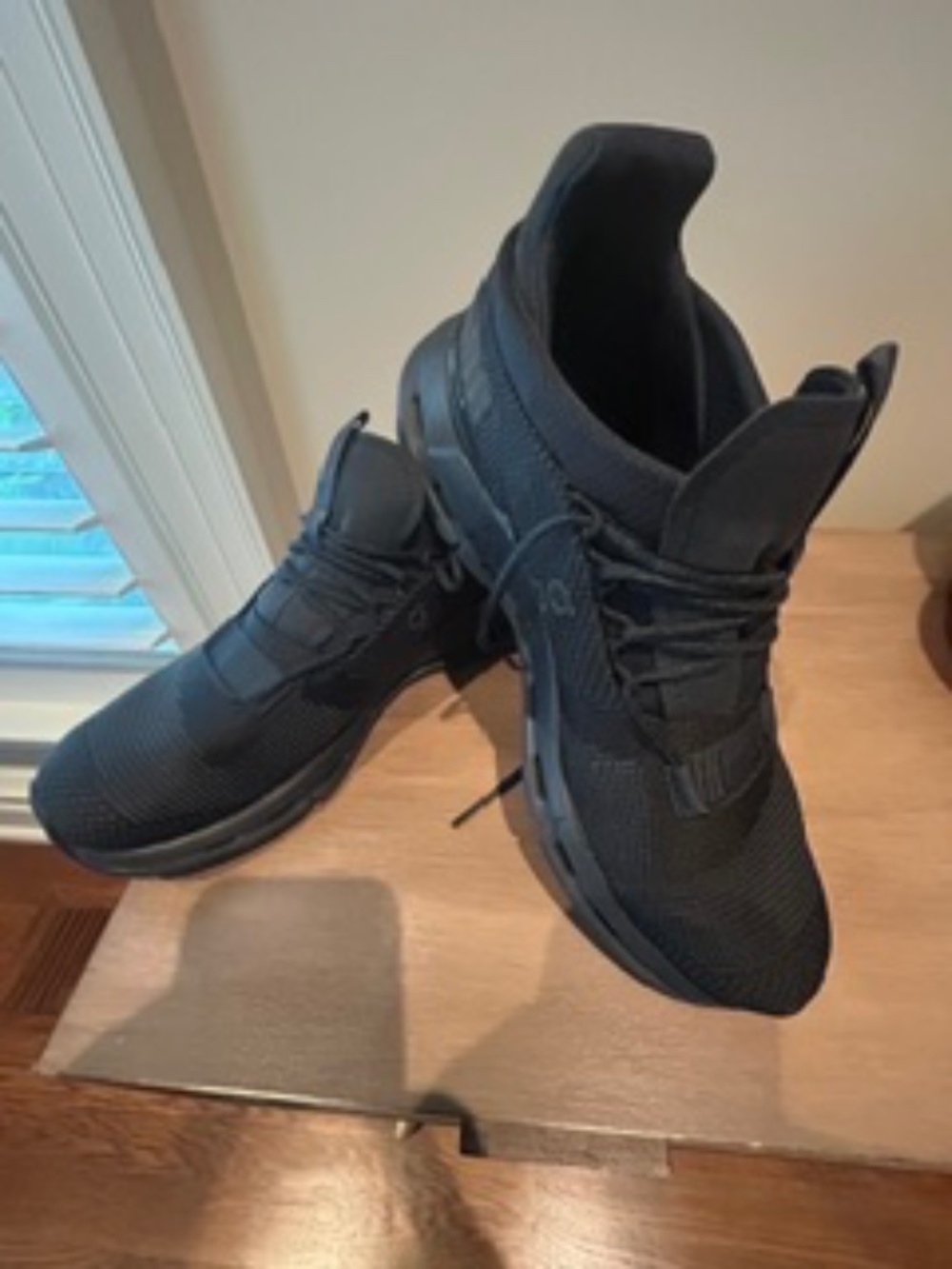 ON women's sneaker